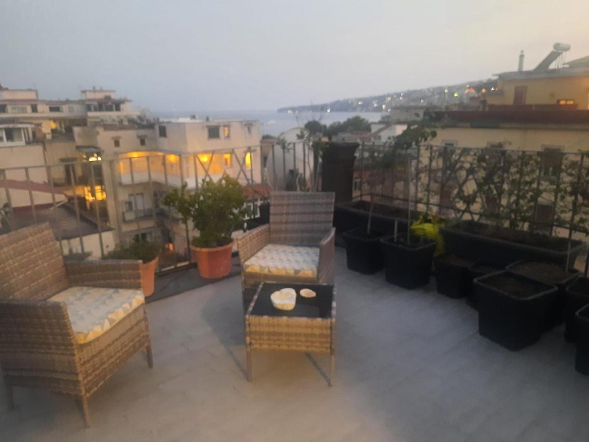Appartement La Casa Di Nettuno à Naples Extérieur photo