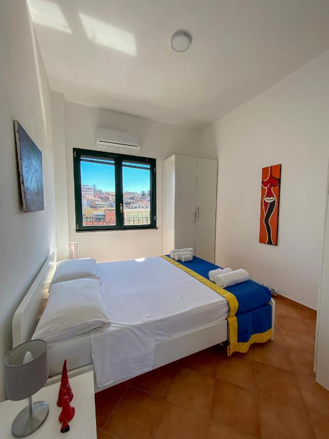 Appartement La Casa Di Nettuno à Naples Extérieur photo