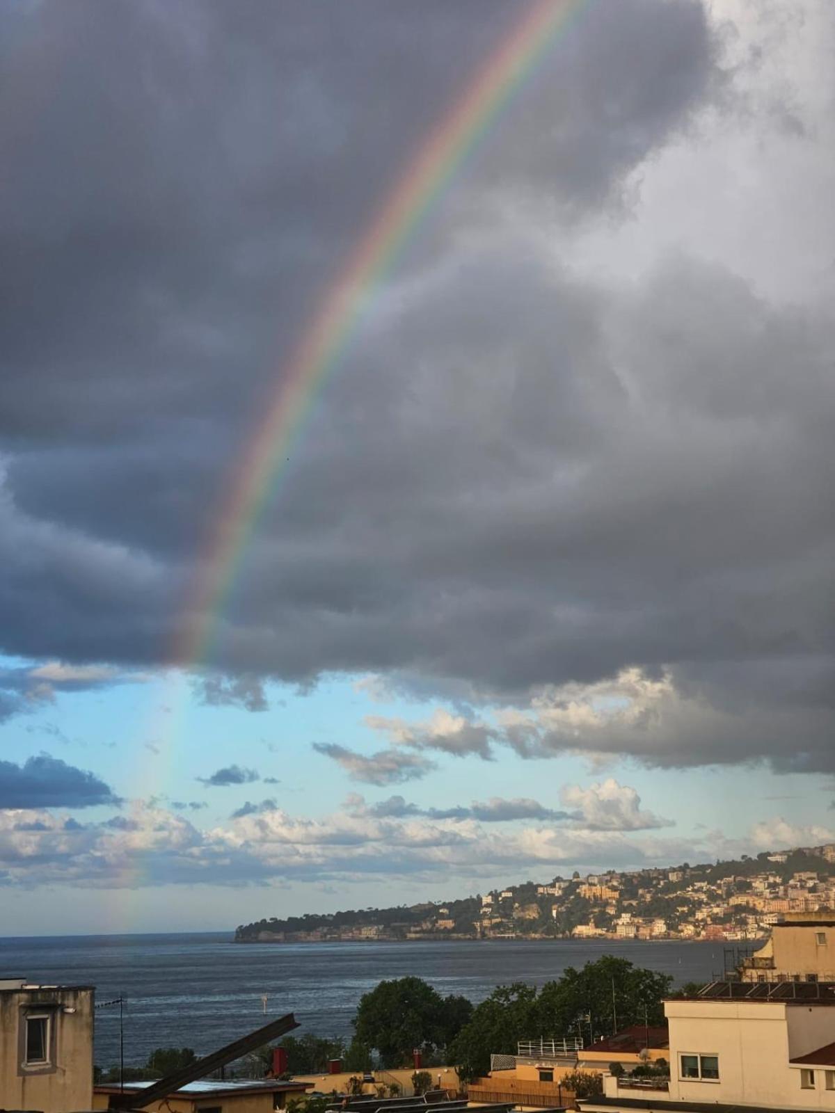 Appartement La Casa Di Nettuno à Naples Extérieur photo